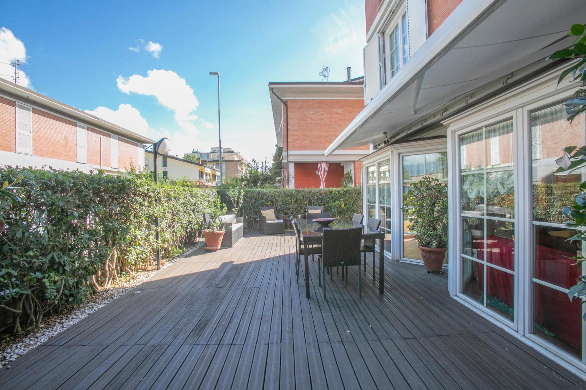 Maison Renee Viareggio Ngoại thất bức ảnh